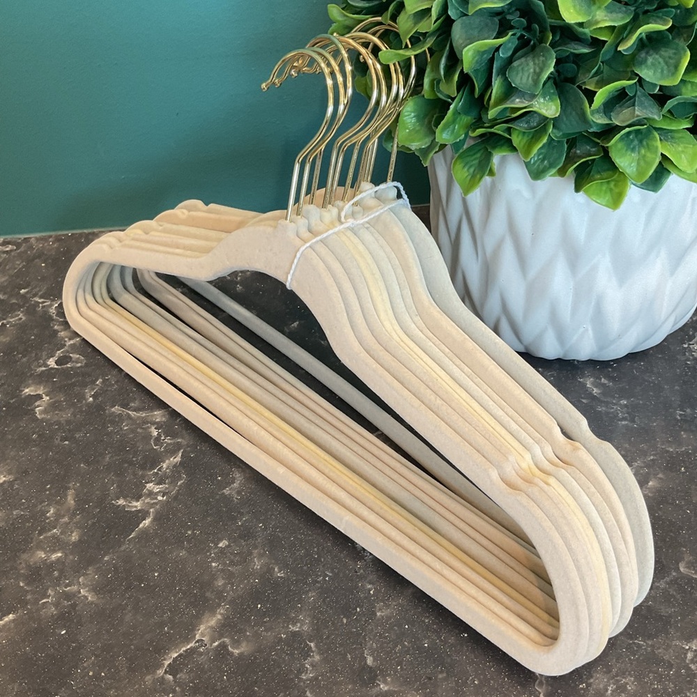 Felt Hangers